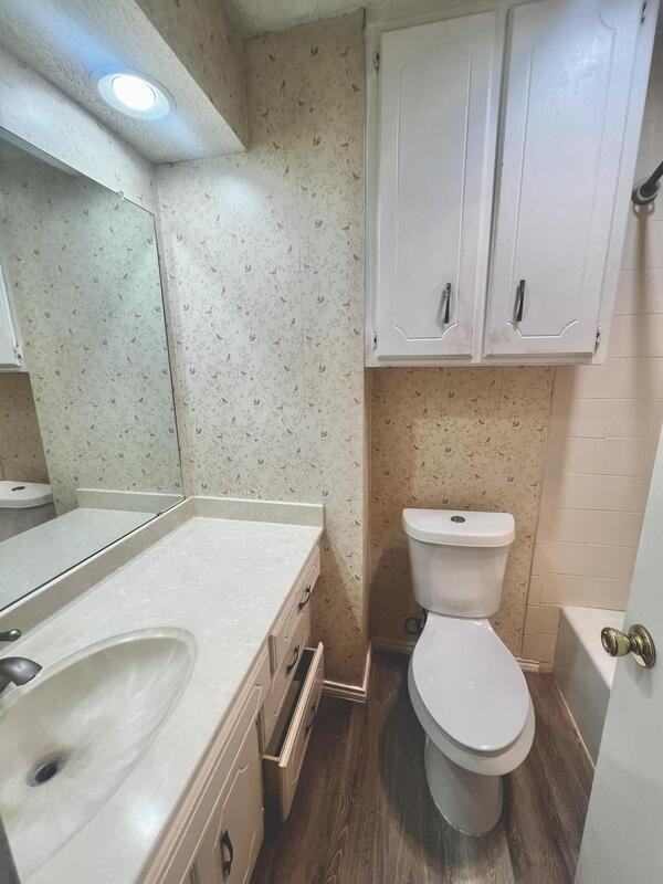 7407 Akron Ave - Photo 6 of 10