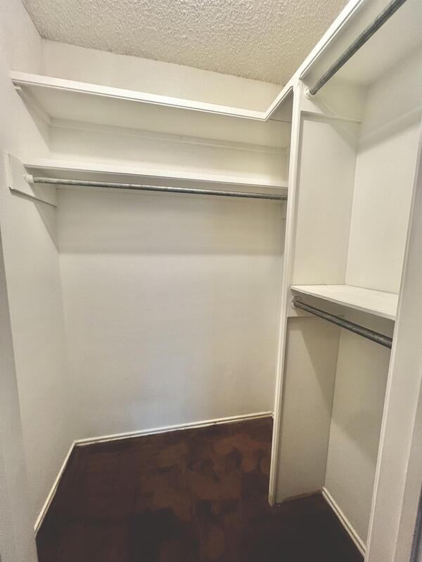 7407 Akron Ave - Photo 7 of 10