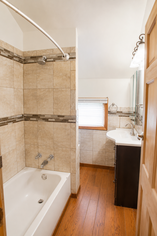 608 8th St Se - Photo 6 of 18