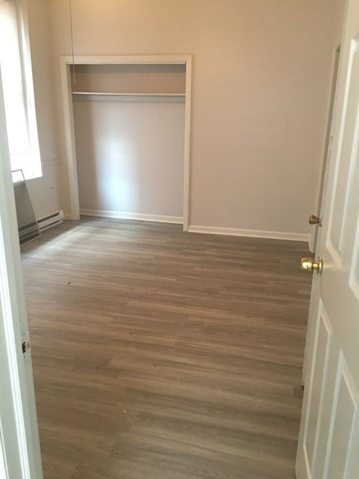 708 West Marshall Street - Photo 5 of 27