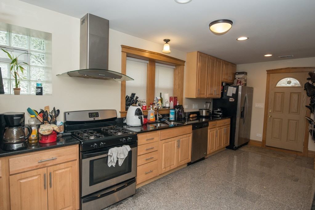 2448 N Campbell Ave #G - Photo 3 of 20