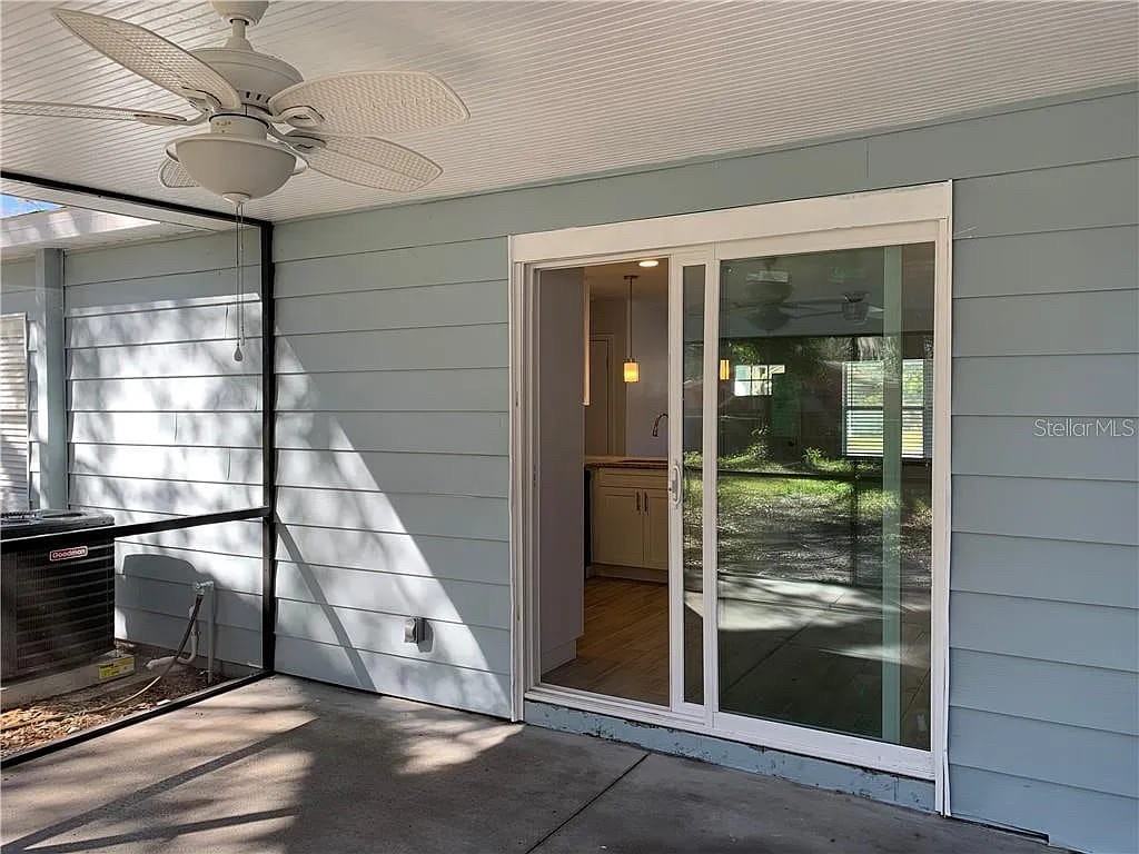 1316 W Knollwood St - Photo 4 of 11