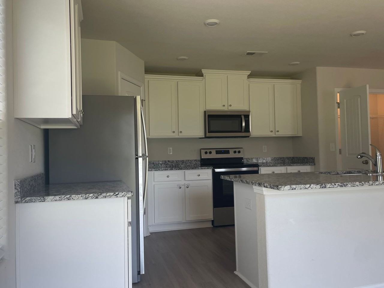 516 Morning Mist Rd - Photo 2 of 50
