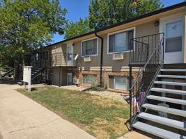 featured image of 1428 S California Ave