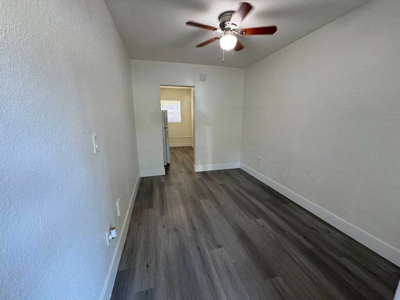 3669 Thomas Ave - Photo 3 of 17