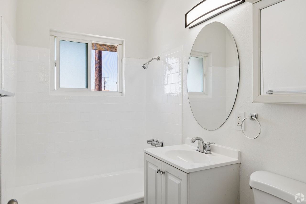 Marine Bay Apartments 3351 Marine Avenue, Gardena, CA 90249 - Photo 2 of 15