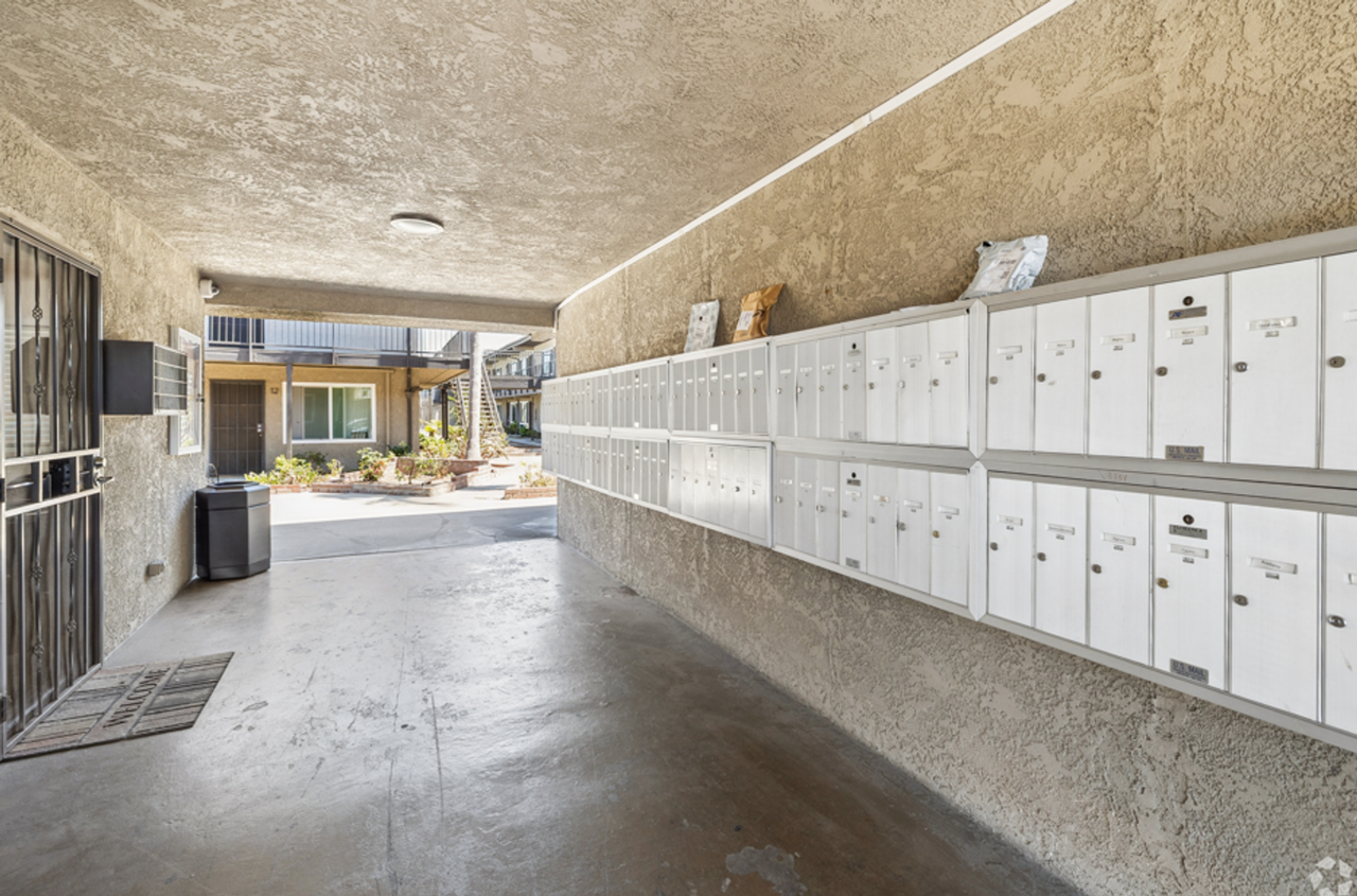 Marine Bay Apartments 3351 Marine Avenue, Gardena, CA 90249 - Photo 7 of 15