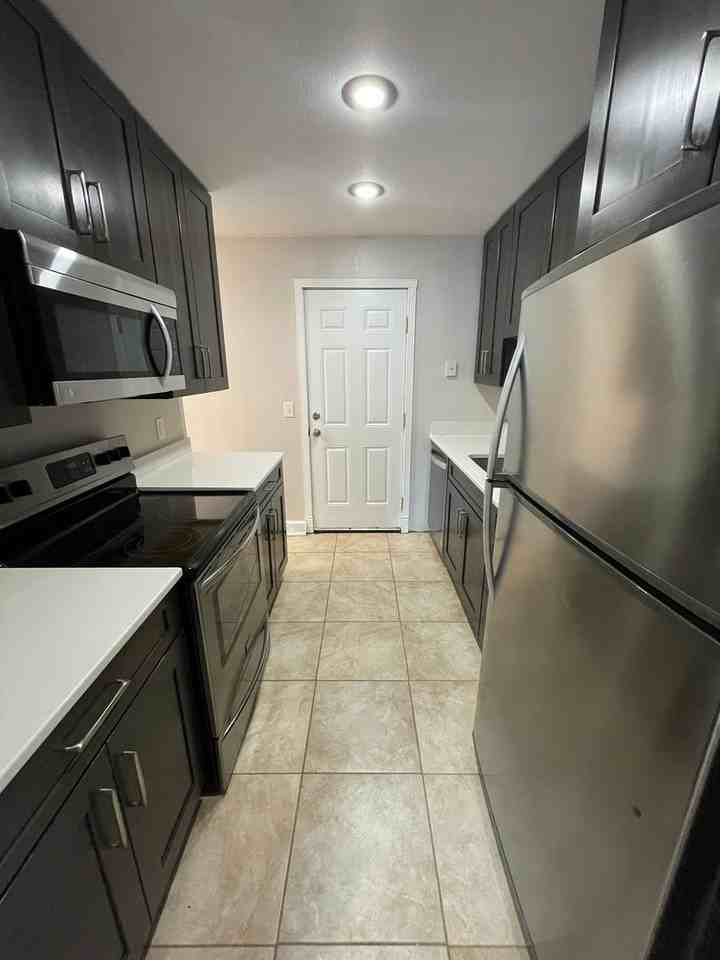 9131 W 90th Pl - Photo 7 of 32