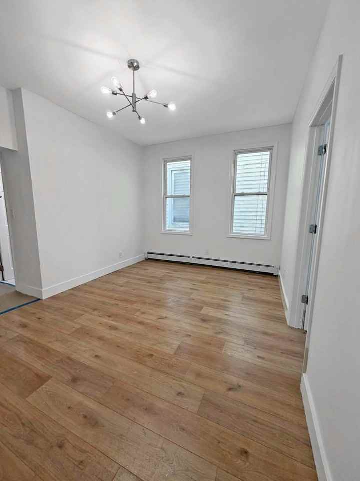132 Bayview Avenue #1 - Photo 4 of 15