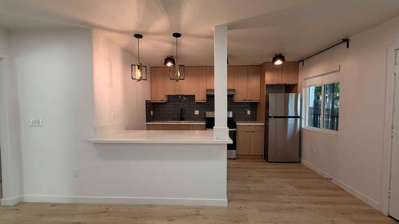 Pasadena Gardens - Photo 6 of 16
