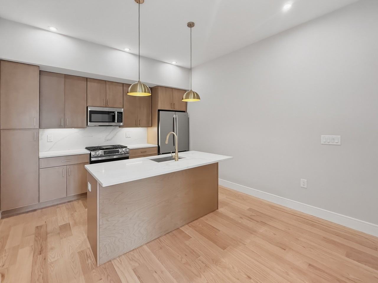 29 Clinton Avenue #2 - Photo 7 of 33