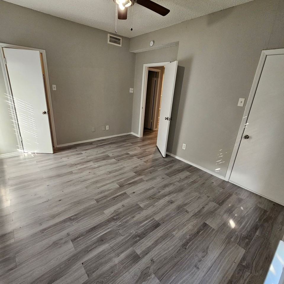 3209 Norwalk Ave #202 - Photo 5 of 22