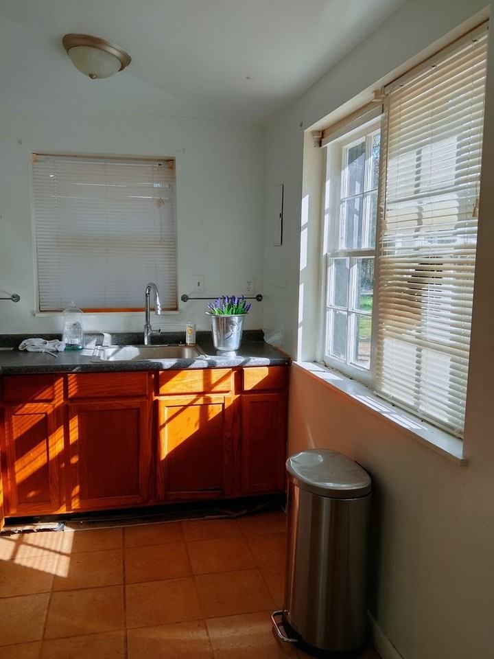 14416 Bristow Rd - Photo 4 of 28