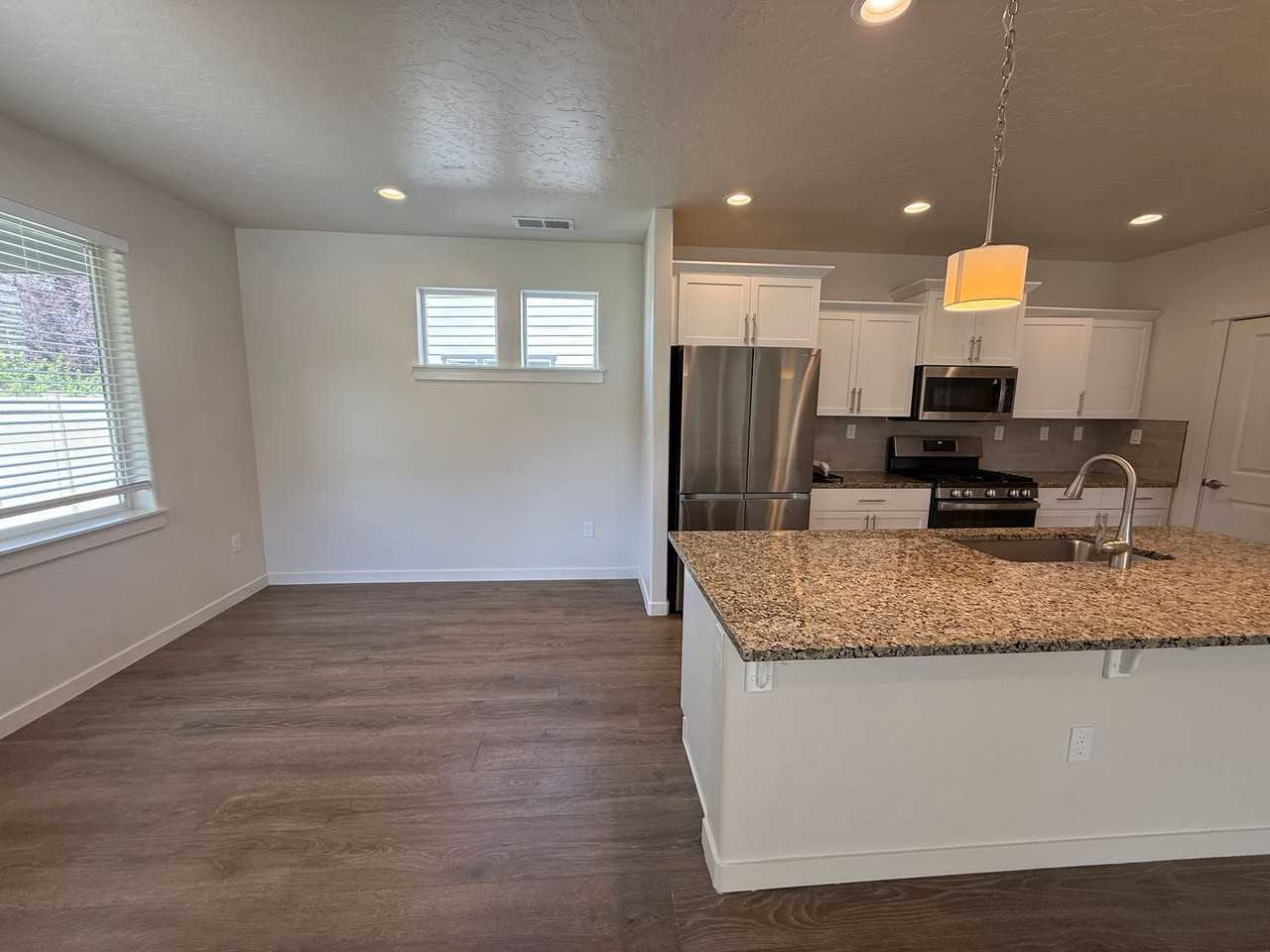 3327 S Cabin Creek Way - Photo 3 of 18