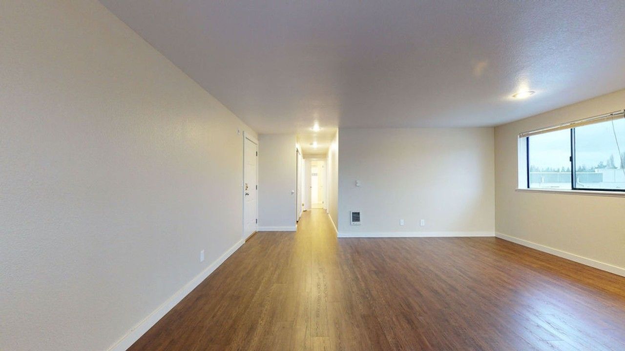 Newland Apartments - Photo 5 of 28
