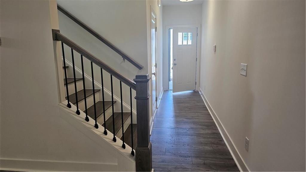 153 Auburn Valley Way - Photo 3 of 32