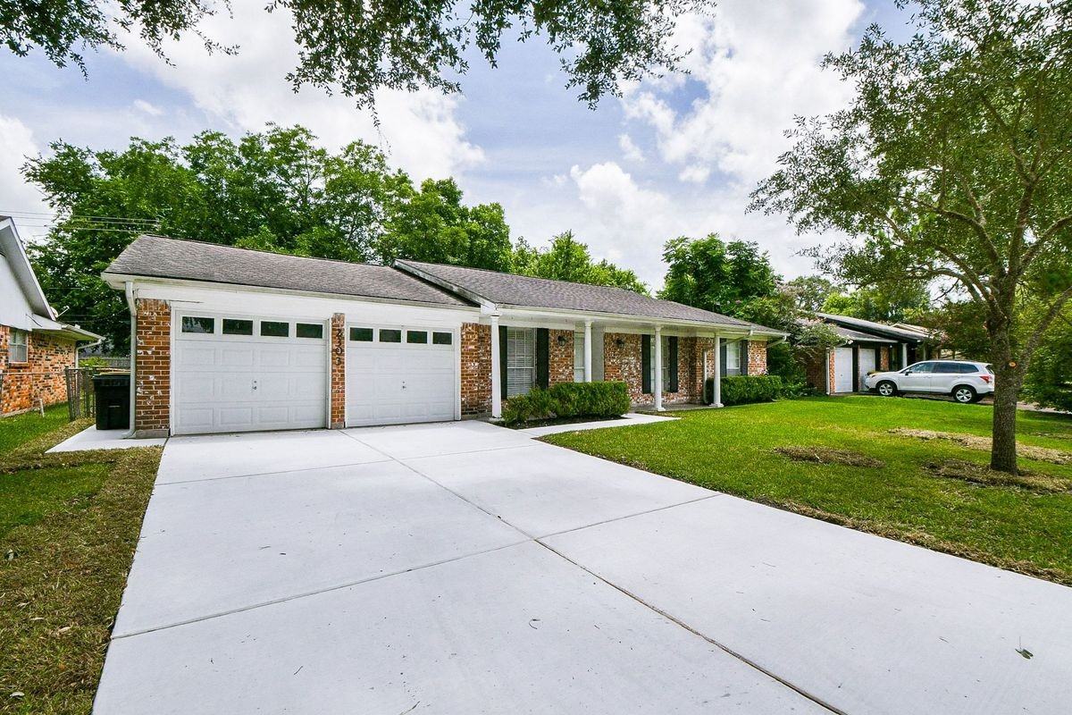 2303 Willow Blvd - Photo 2 of 11