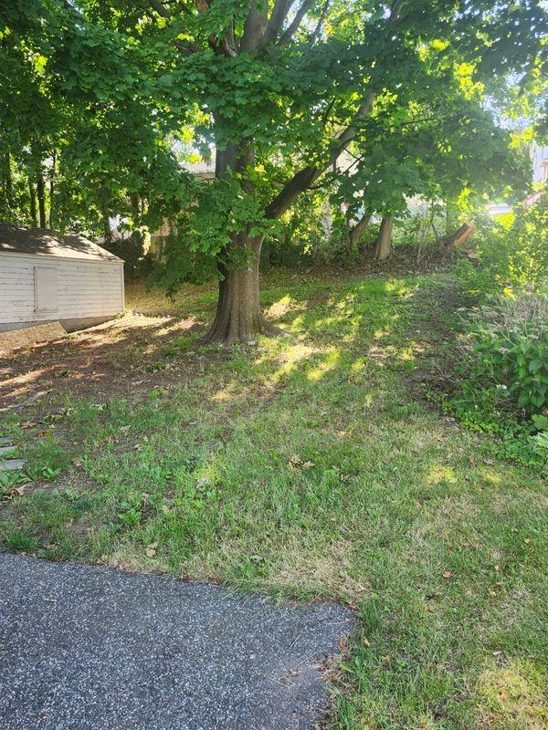75 Judson Pl - Photo 3 of 7