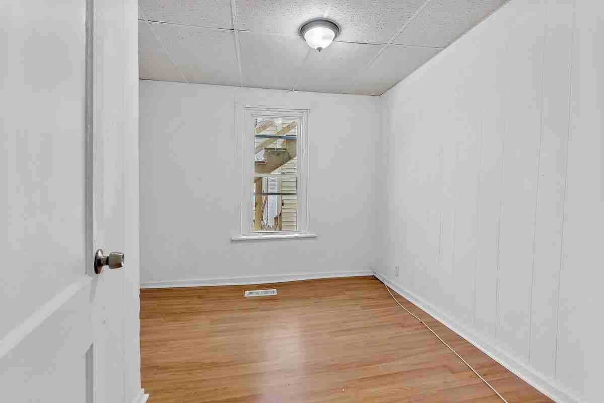 126 S 4th St ##A