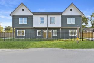 6417 Eastland St - Photo 1 of 1