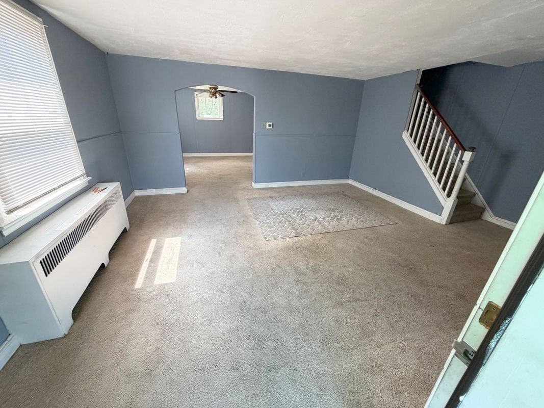 1123 Chester Pike - Photo 2 of 9