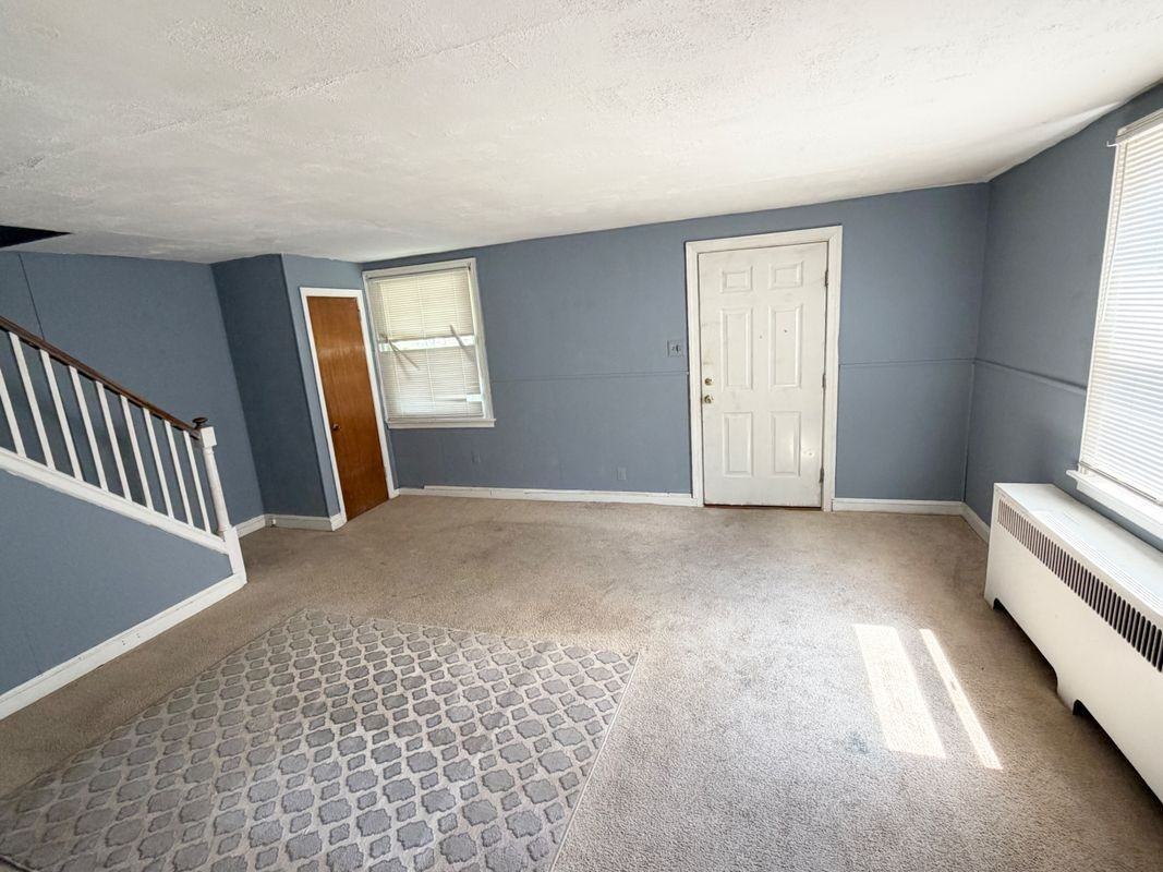 1123 Chester Pike - Photo 3 of 9