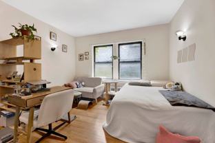 2959 N Damen Ave - Photo 1 of 1