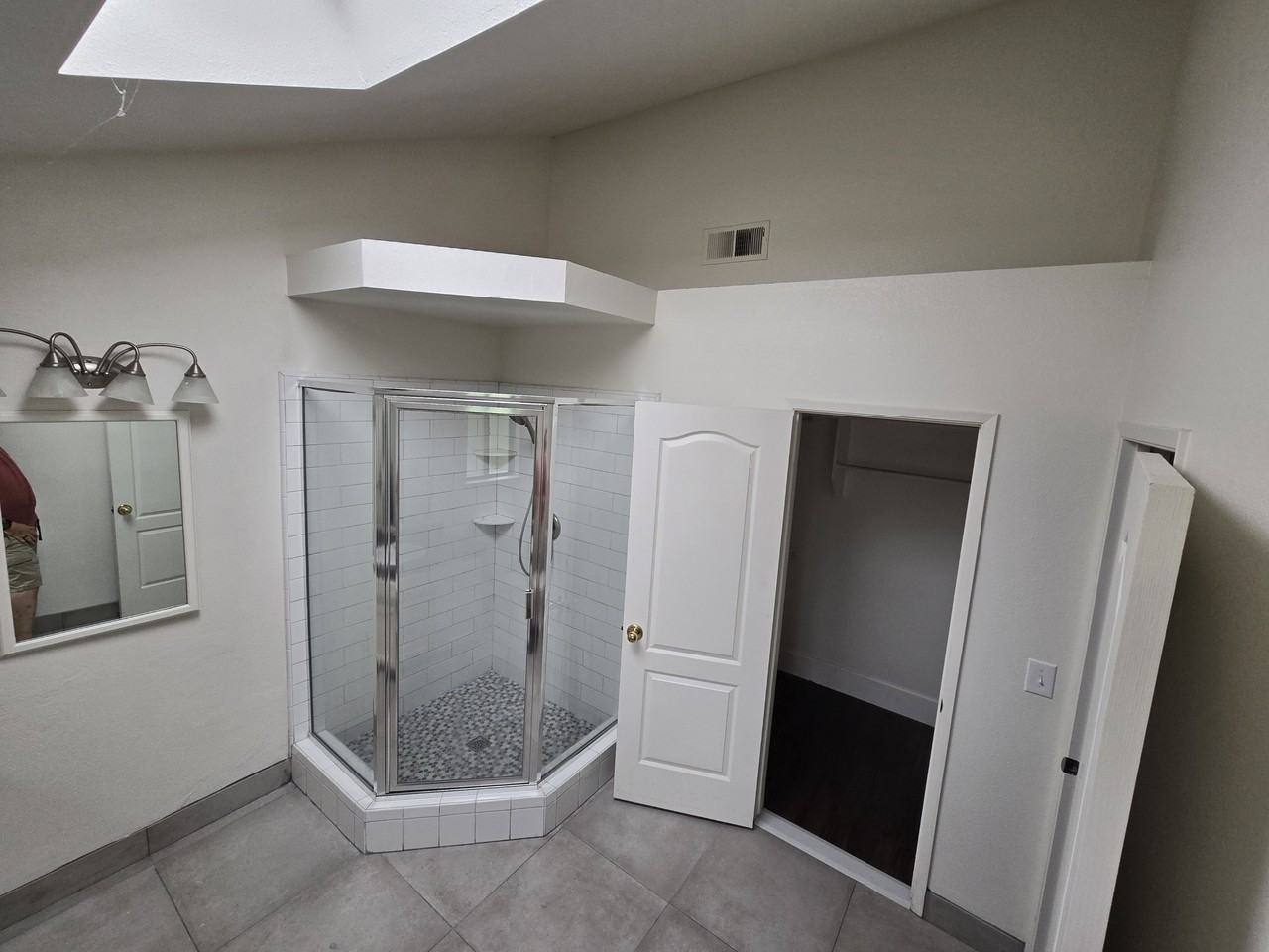 1888 E Deyoung Dr - Photo 5 of 23