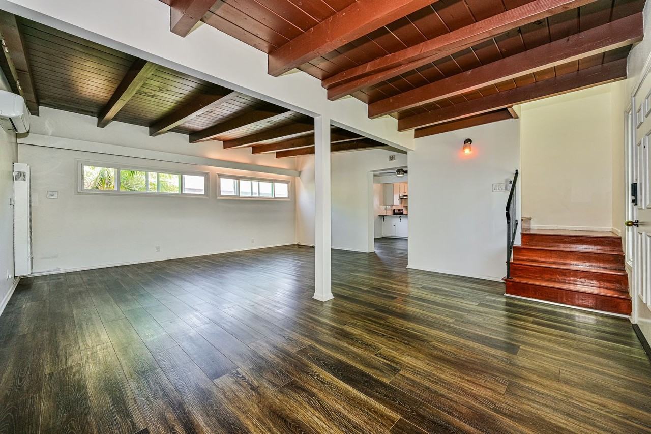 839 Penn St - Photo 3 of 21