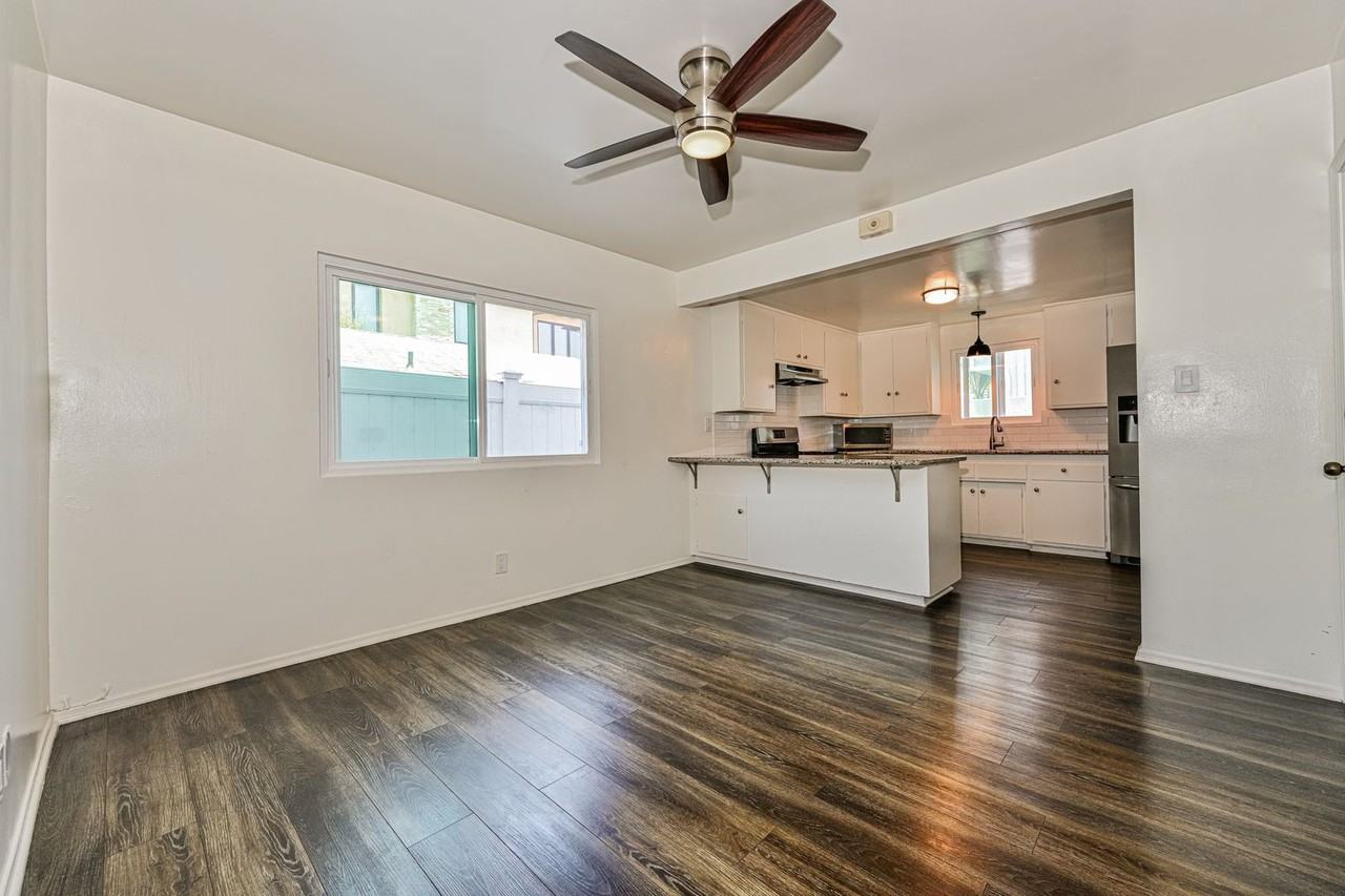 839 Penn St - Photo 5 of 21