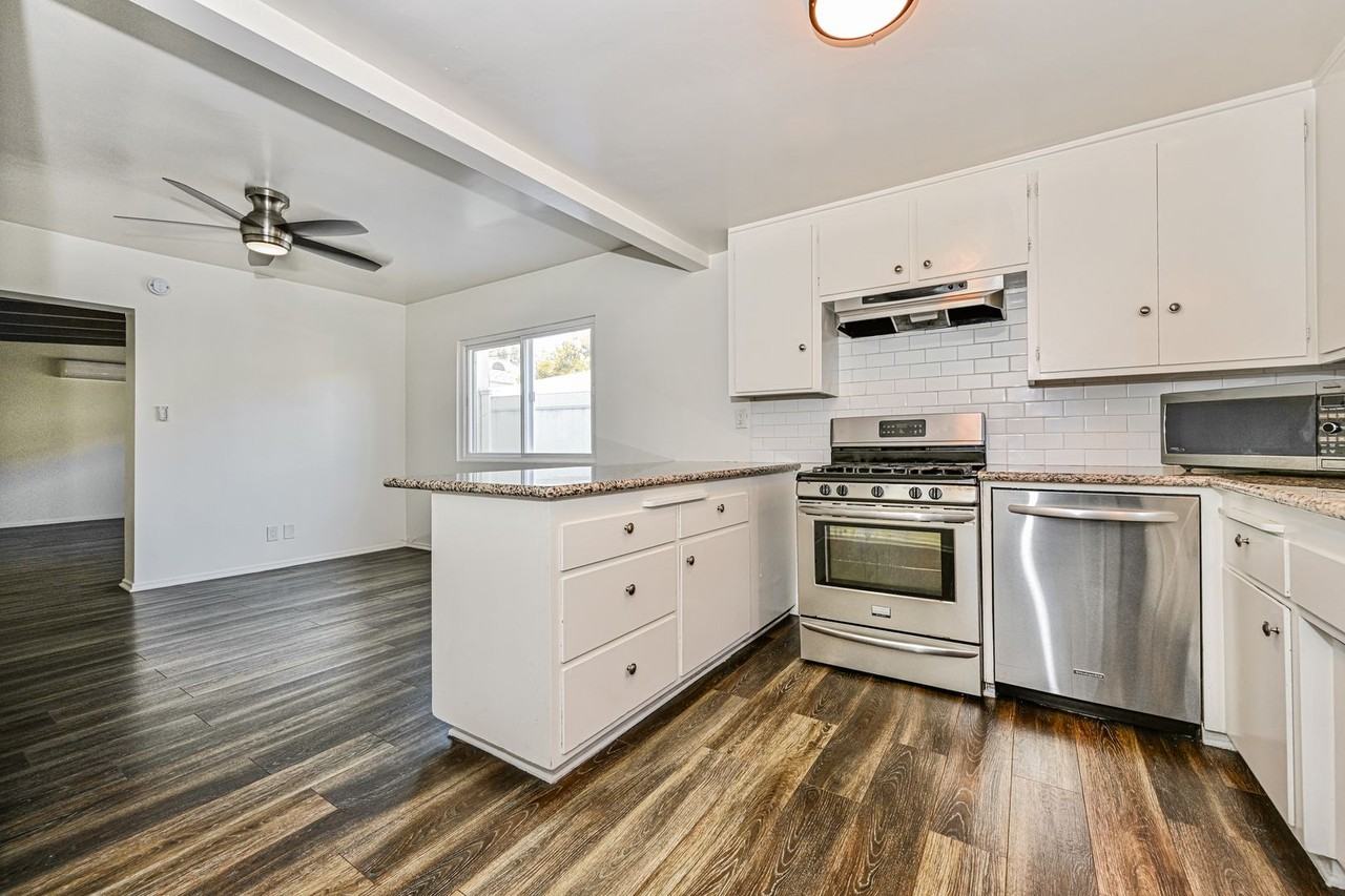 839 Penn St - Photo 7 of 21