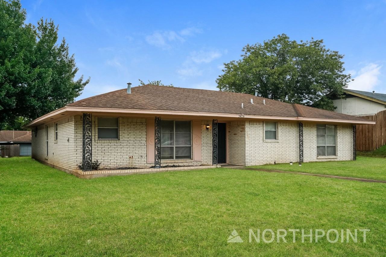 3426 Hacienda Dr - Photo 2 of 16