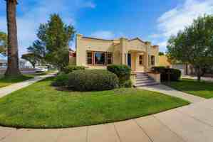 featured image of 828 11th St