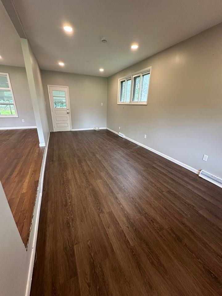683 Walton Ave - Photo 3 of 13