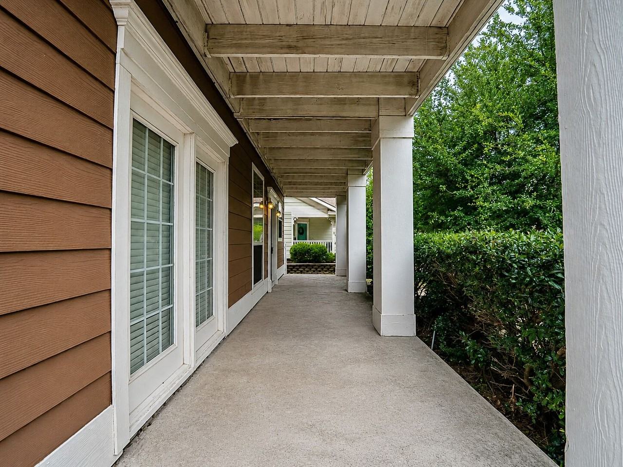 1232 Appalachian Ln - Photo 3 of 34