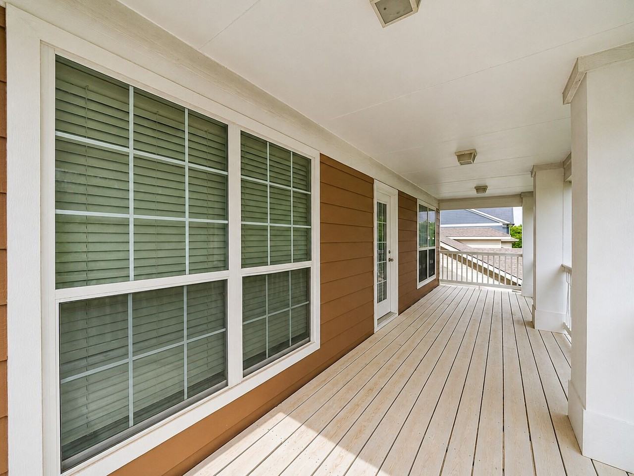 1232 Appalachian Ln - Photo 4 of 34