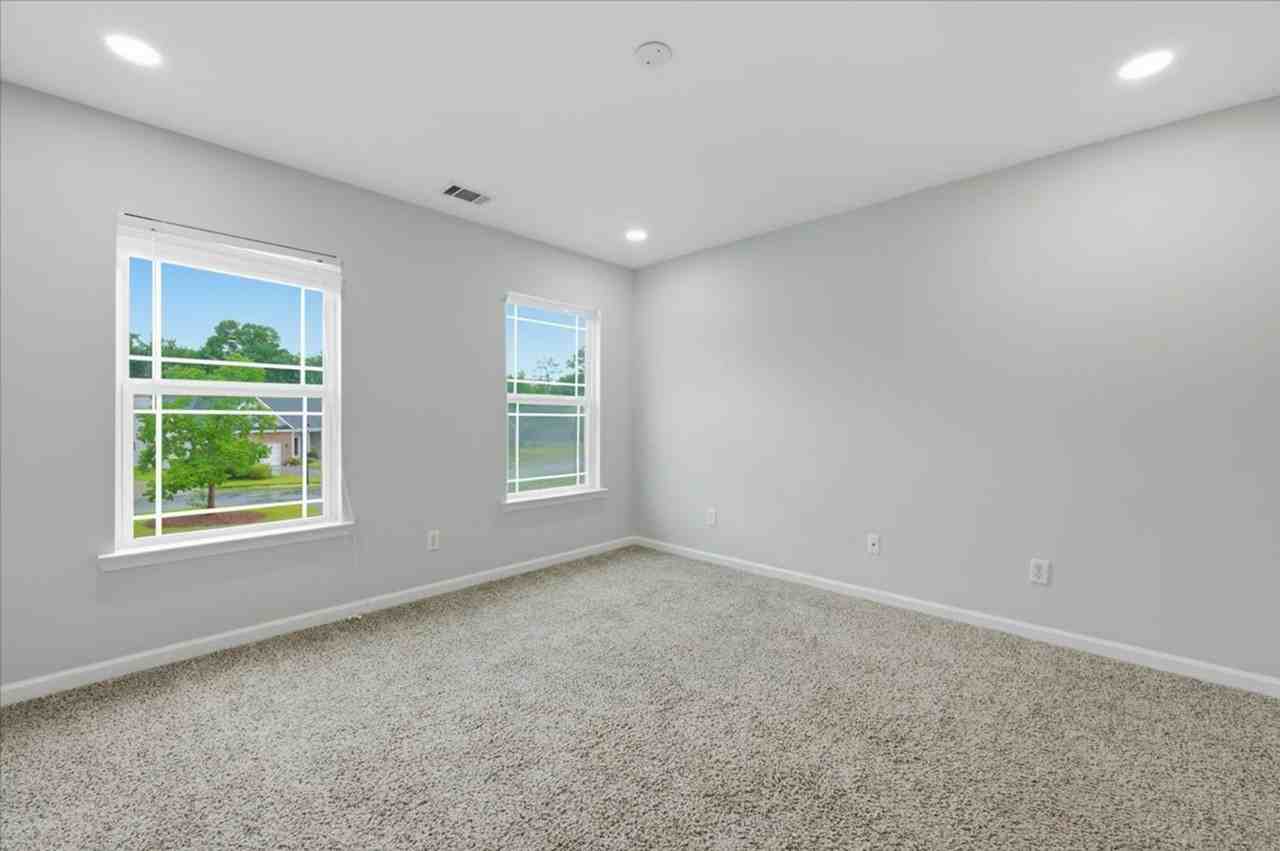 8 Woods Way - Photo 2 of 47