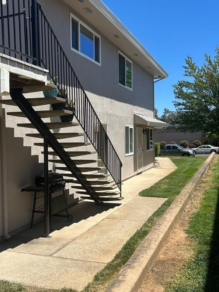 3673 Park Dr - Photo 2 of 22