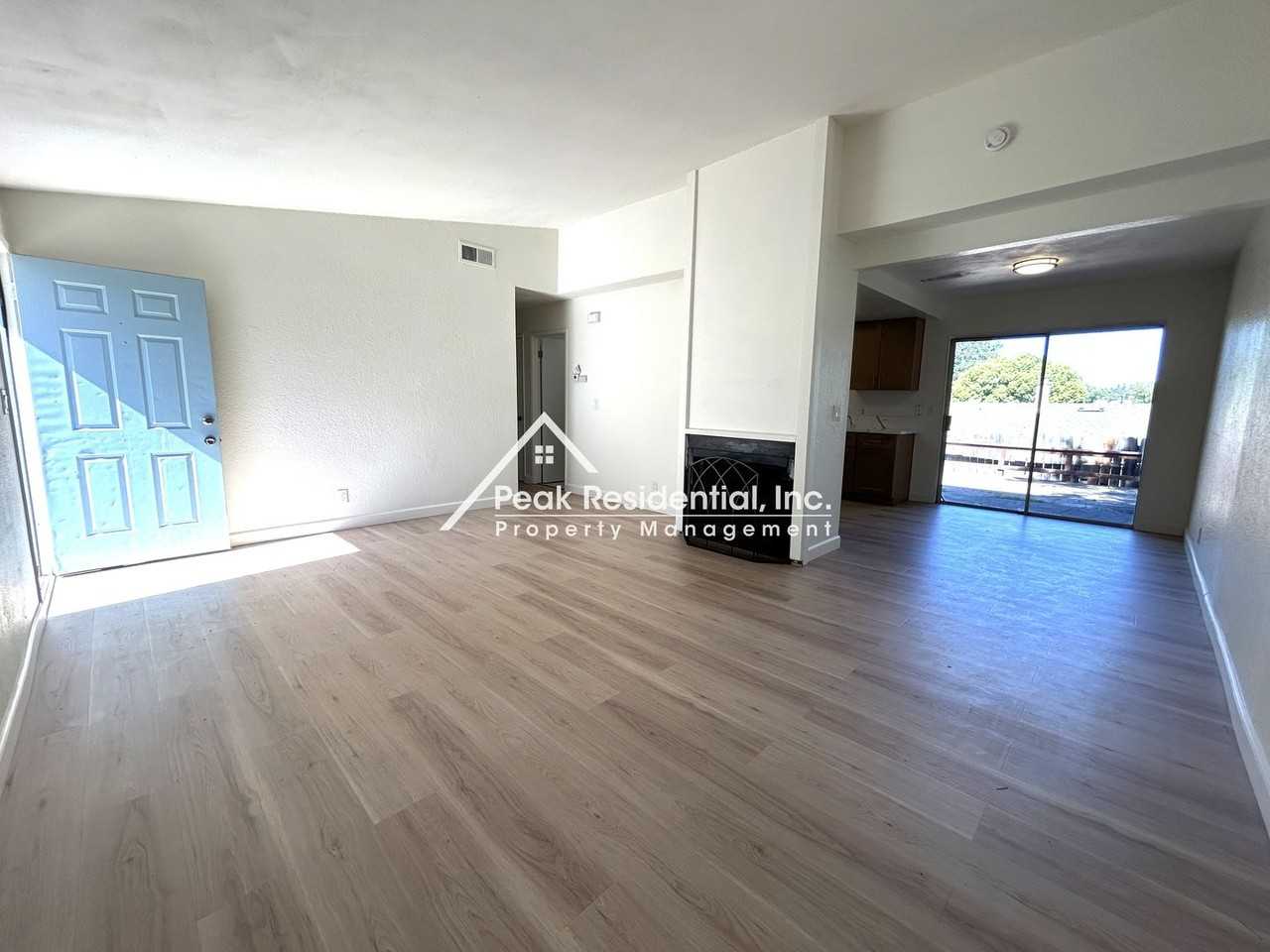 6328 Bonham Cir - Photo 7 of 31