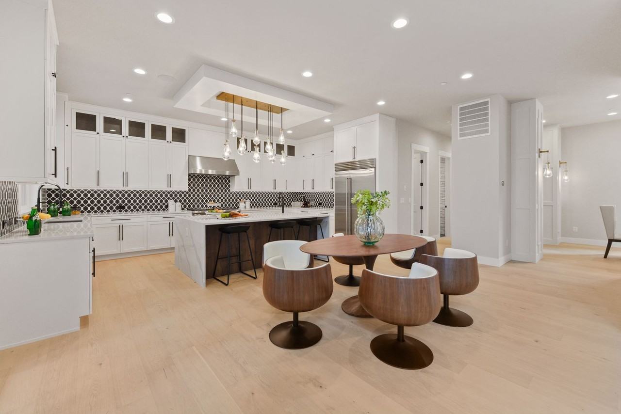 3204 116th Ave Ne - Photo 5 of 39
