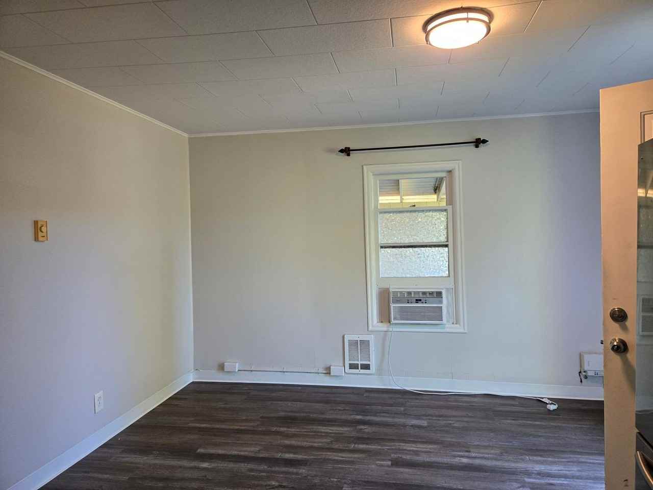 2946 E 1st Ave - Photo 3 of 6
