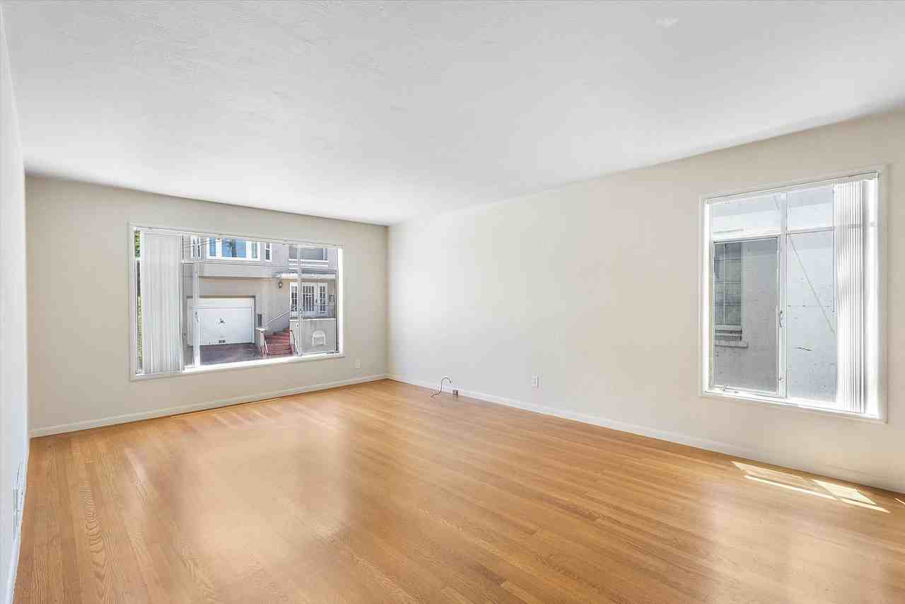 643 Beacon St #2 - Photo 3 of 12