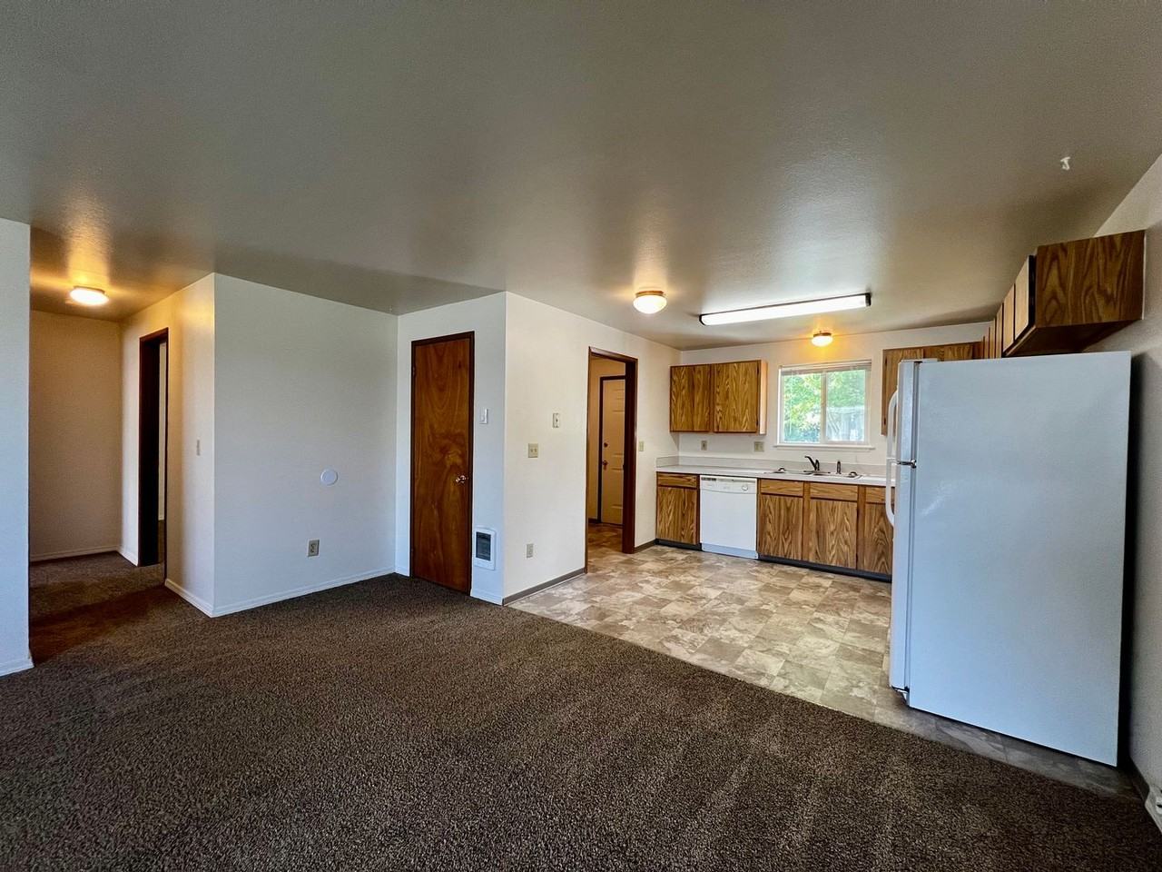 4802 Bonnie Ln - Photo 4 of 16