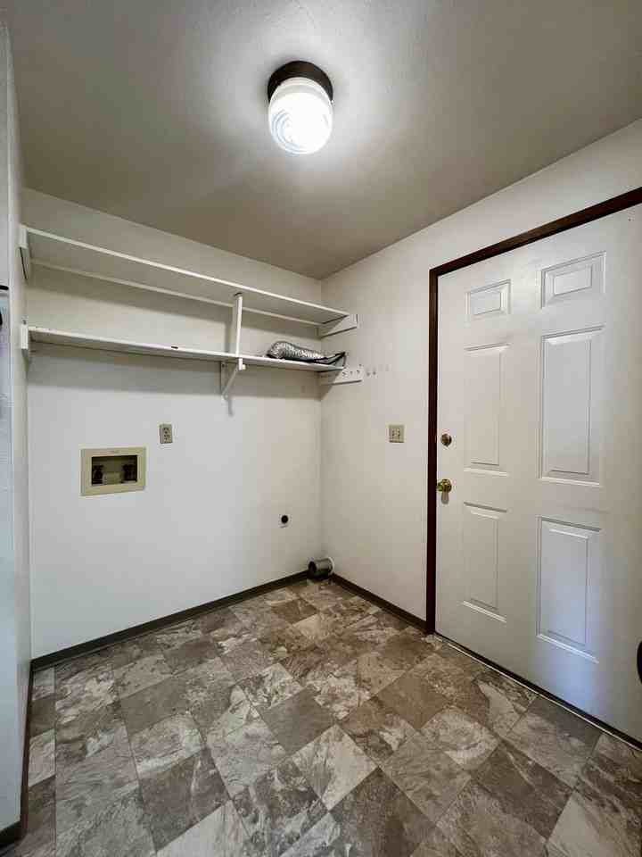 4802 Bonnie Ln - Photo 7 of 16