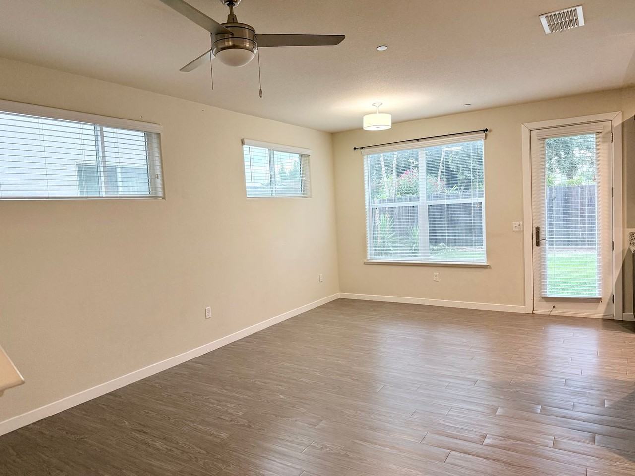 569 Charles Bradley Way - Photo 4 of 15