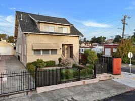 featured image of 2683 Grande Vista Ave