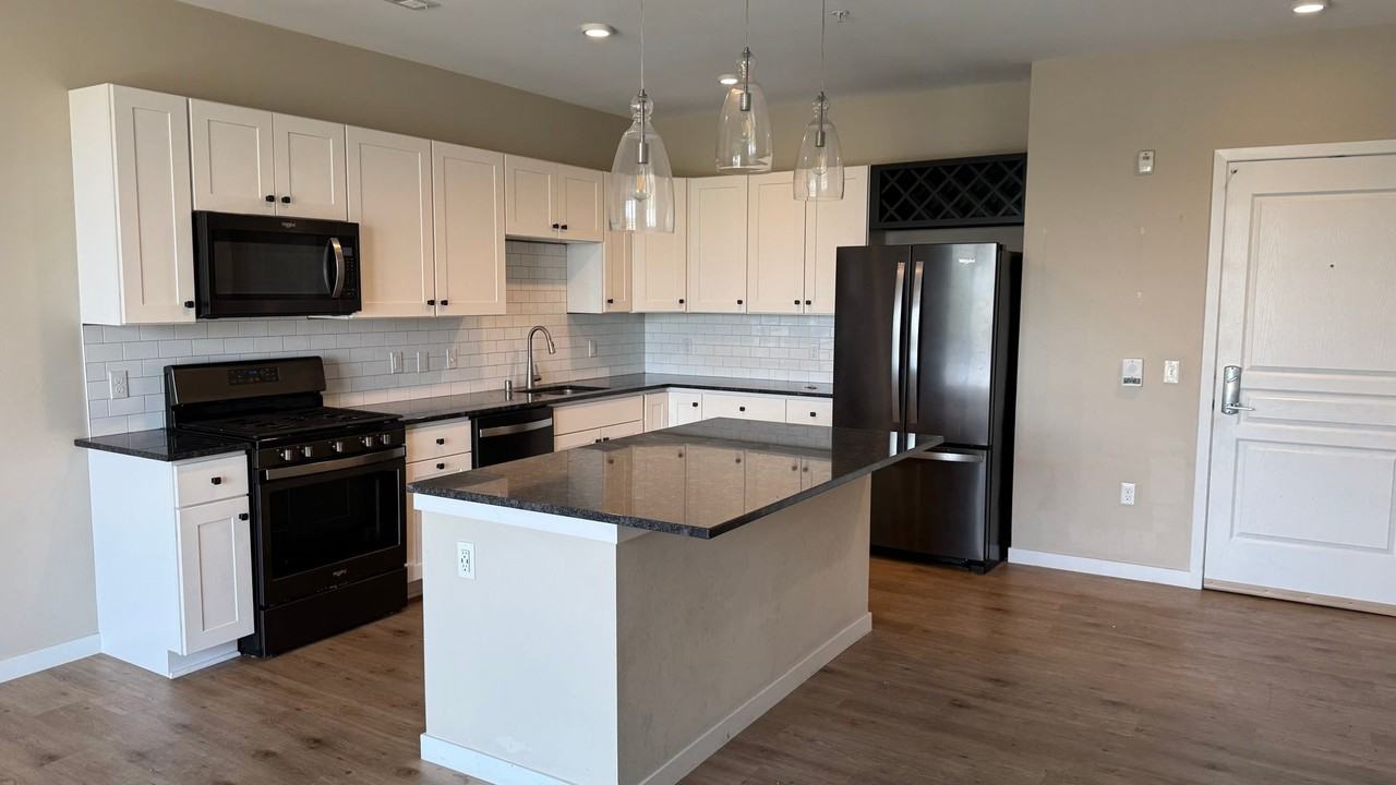 City Center Apartments - Photo 2 of 14