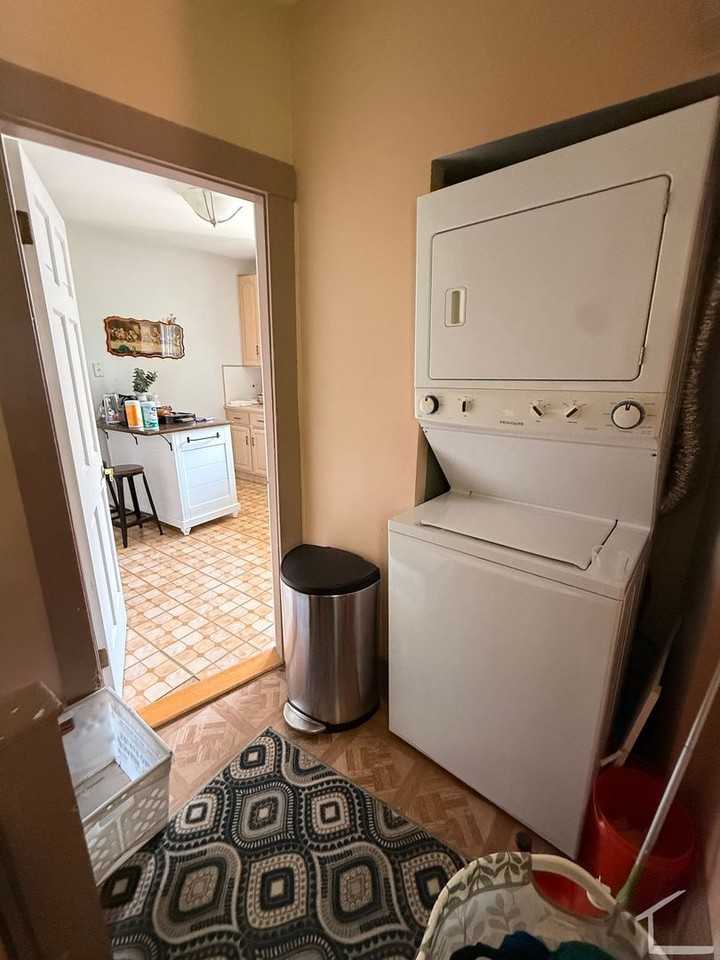 46 Langley Rd - Photo 7 of 36