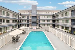 featured image of 1741 Park Ave