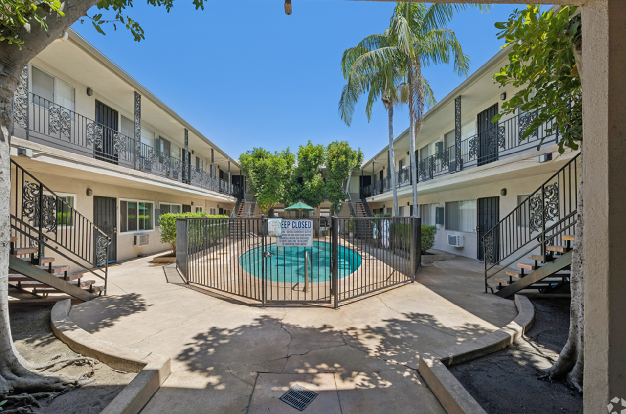 Mardi Gras Apartments | Palmyra Apartments - Photo 7 of 7